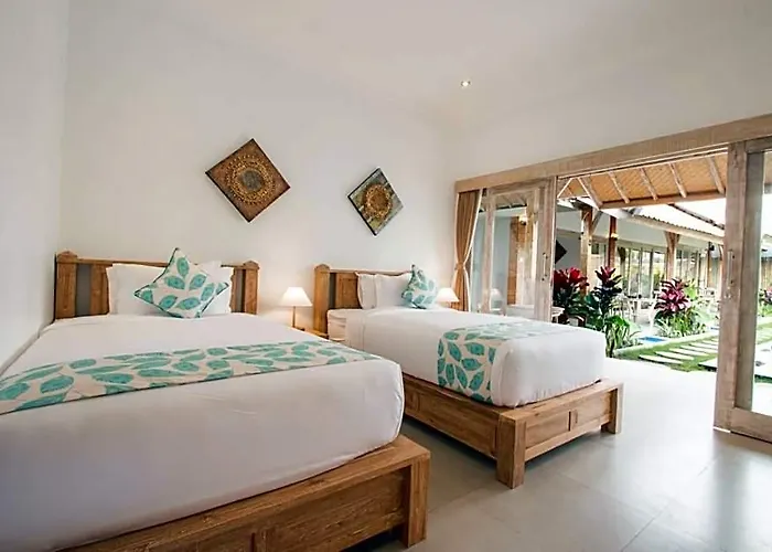 Peaceful Fancy Twin Bed With Pool In Canggu