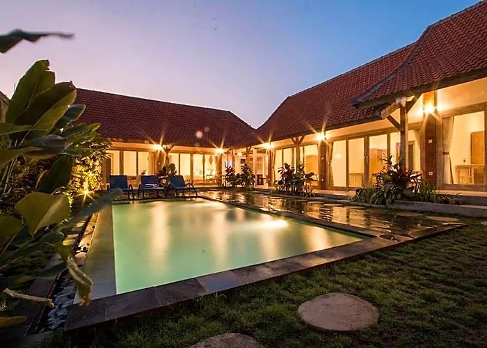 Peaceful Fancy Twin Bed With Pool In Canggu バリ島