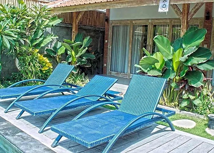Peaceful Fancy Twin Bed With Pool In Canggu