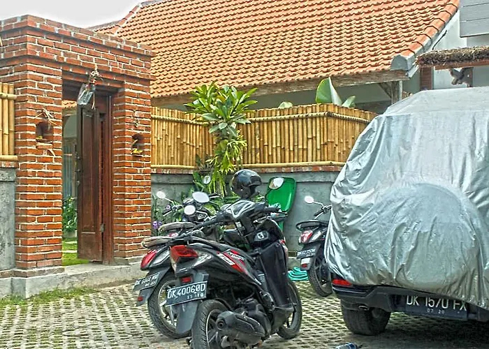 Peaceful Fancy Twin Bed With Pool In Canggu 3* バリ島